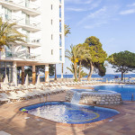 sirenis_hotel_goleta_spa_pool_01_900x400_1